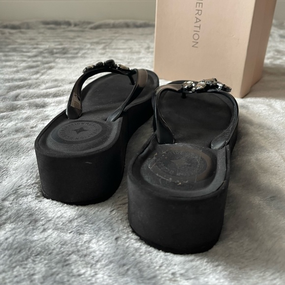 BCBGeneration Flip Flops with Bling in Black Opaque Jelly. NWT - Picture 5 of 6